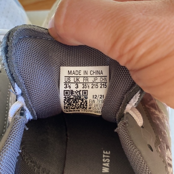 Adidas Golf Kids Spikeless Shoes - Picture 12 of 14